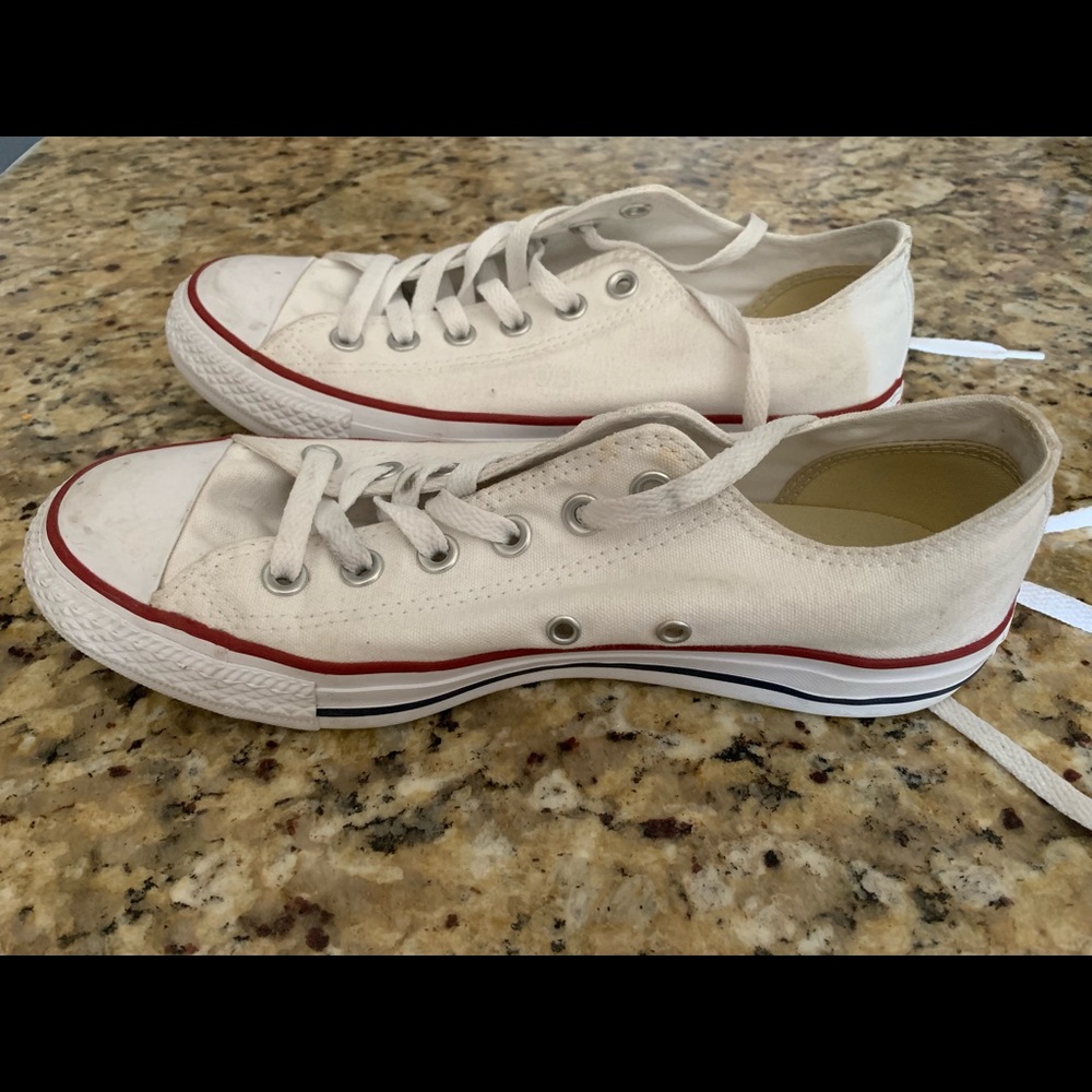 Converse shoes size 8.5